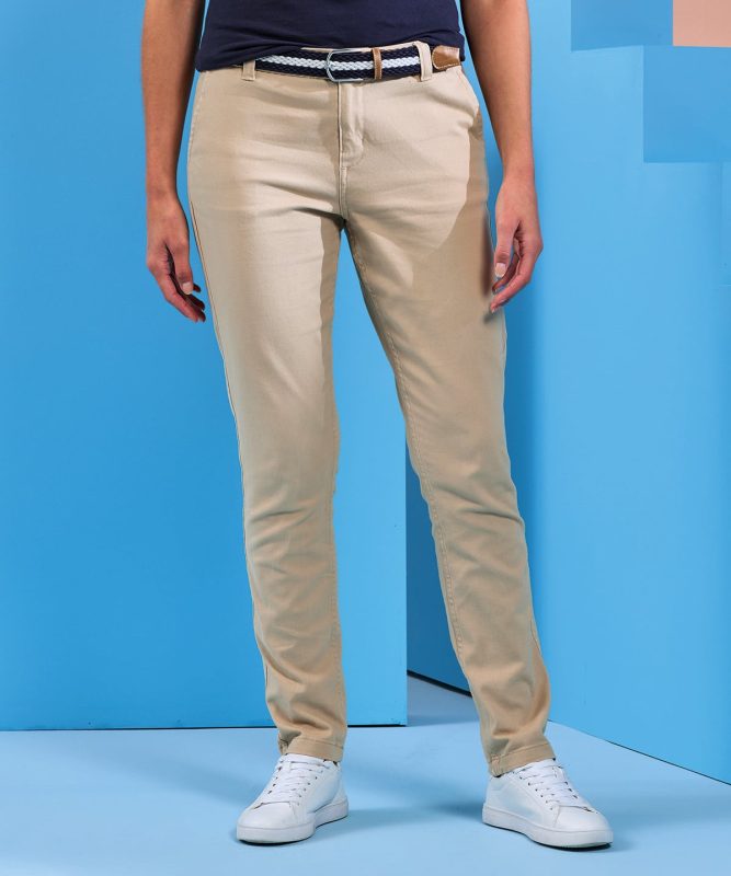Classic fit chinos