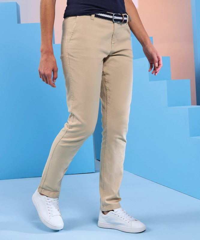 Classic fit chinos