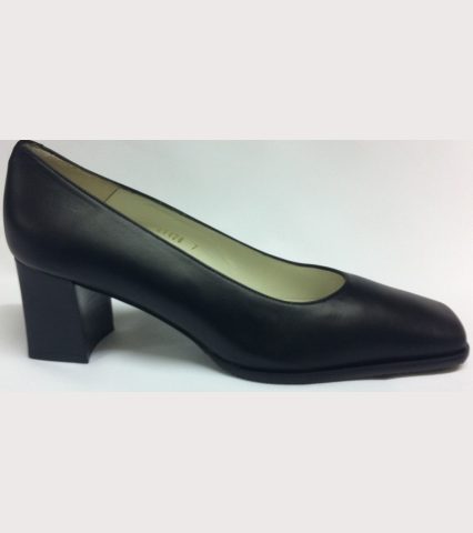 Court Shoes