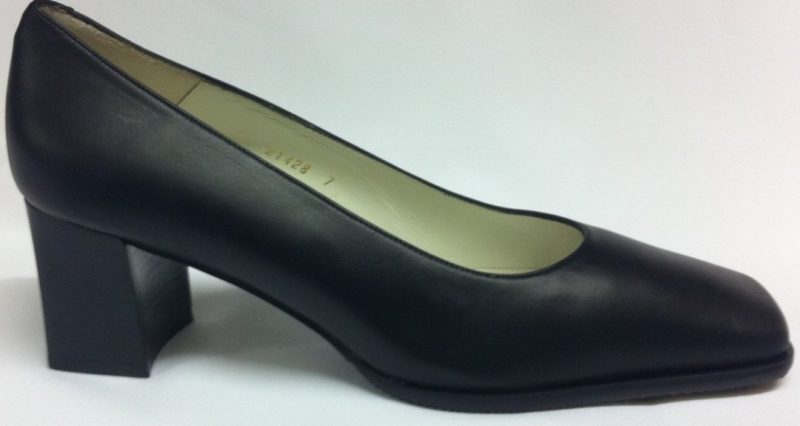 Court Shoes